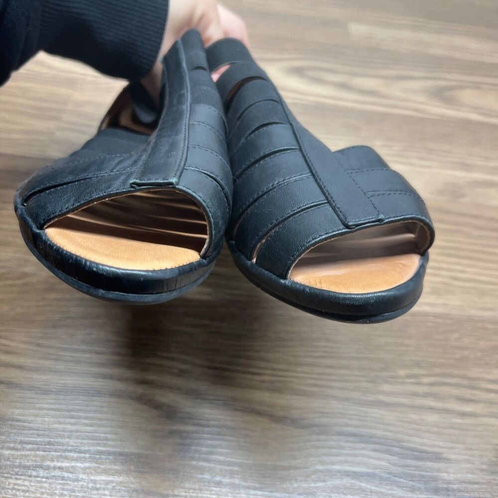 Gentle Souls LANA Wedge Leather Peep Toe Sandals Size 7.5M Black Low Heel - Picture 5 of 11
